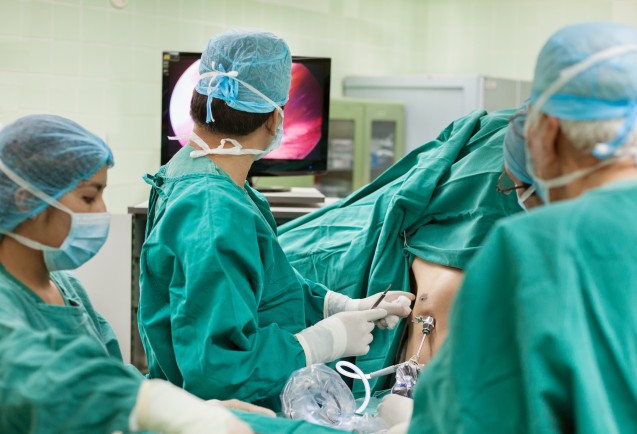 Cirugía para hiperhidrosis:  Simpatectomía torácica endoscópica